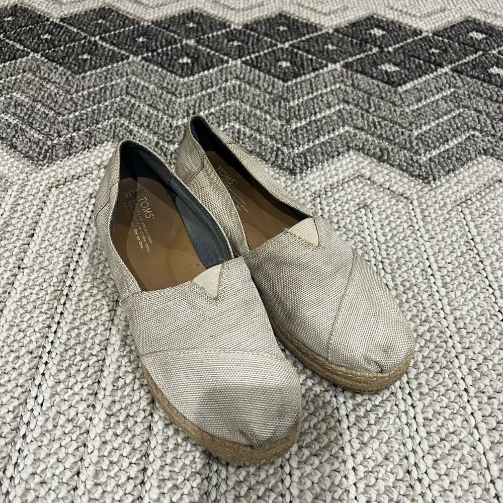 Platform TOMS - Picture 1 of 7